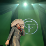 ¡VIVA MÉXICO! CAMILA FERNÁNDEZ CELEBRA LAS FIESTAS PATRIAS CANTANDO JUNTO A LOS GRANDES