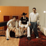 MAU Y RICKY liberan track viral junto a KAPO: “TE QUIERO”