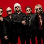 DEF LEPPARD PRESENTA HOY UN NUEVO SINGLE REJOICE.