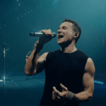 Fonseca estrena el videoclip de su éxito “Por Toda La Vida”