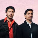 SEBASTIÁN YATRA ESTRENA “CUCARACHEO”, UN MANUAL PARA SOBREVIVIR AL DESAMOR, ENTRE AMIGOS.