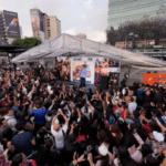 LUIS FONSI REGRESA A MÉXICO CON EL ÉXITO DE “CAMBIARÉ”