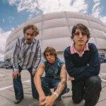 TIMØ Y BOGOTÁ TIENEN UNA CITA; LA BANDA LLEVARÁ POR PRIMERA VEZ SU UNIVERSO MUSICAL AL MOVISTAR ARENA ESTE 5 DE DICIEMBRE.