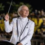 Eduardo Marturet dirige histórico mega concierto en Parga, Grecia.