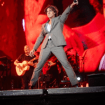 DAVID BISBAL RINDE TRIBUTO A MANUEL ALEJANDRO CON UNA ACTUACIÓN MEMORABLE DE ‘FRENTE A FRENTE’