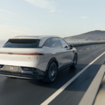 ¿Por qué la electrificación convirtió al silencio en estándar automotriz?