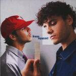 FABIAN Y ROBI PRESENTAN “LÍNEAS PARALELAS”, UN POP EXPERIMENTAL SOBRE UNA RELACIÓN INEVITABLE.