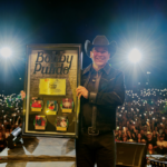 BOBBY PULIDO SE DESPIDE DE LOS ESCENARIOS CON “LA ÚLTIMA DESVELADA”