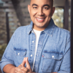 FELIPE PELÁEZ LLEVA “DE OTRA MANERA” A LOS TEATROS DE ESTADOS UNIDOS