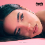 DOME presenta LA DEL ARROBA, su álbum debut que marca la transformación de una «internet girl» en artista