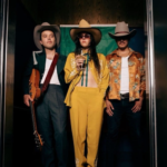 SANA SANA MÚSICA, LA BANDA LATINA EMERGENTE, LANZA SU SENCILLO Y VIDEO MUSICAL DEBUT “HAY QUE VOLVER”