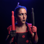 Looping GREIS presenta el video de “Panadera de pan sin corteza” una mezcla de interpretación en directo e investigación plástica